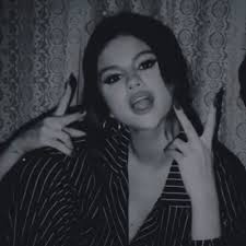 Black And White Celebrities Aesthetic Selena Gomez Photogallery Www Selenapictures Net Your Ultimate And Most Extensive Online Fan Resource For Selena Gomez Photos 2020 Unluler