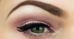 Malangnya, vaseline bukanlah ubat mujarab yang akan menumbuhkan kening sehingga kelihatan penuh seperti pasangan ikonik cara delevingne. Petua Mudah Lebatkan Bulu Kening Informasi Santai