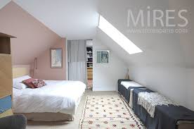 Parmi un large choix d'imprimés et de coloris. Chambre Mansardee Avec Dressing C1678 Mires Paris