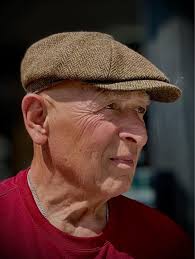 What are the recommendations for places to sell camera gear in the Orlando  area?