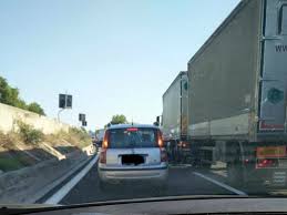 (30 april 2021 hour 11:32) Incidente Sull A14 Vicino Grottammare Coinvolte Auto E Camion Traffico In Tilt Anche Sulla Statale 16 Riviera Oggi