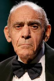 Douglas Tuck : sa biographie, filmographie, et quelques photos