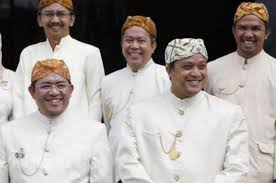 We did not find results for: Kenali Nama Pakaian Adat Sunda Dan Atribut Pelengkapnya