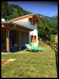 Traumhaus Mit Eingezaunten Garten Seeblick Zum Ledrosee Ferienhaus Gardasee Ferienhaus Ferienhaus Eifel