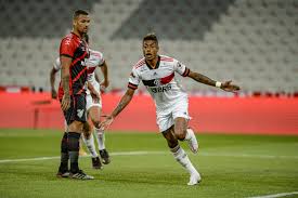Depois de poupar alguns jogadores na goleada por 6 a 0 sobre o abc, pelas oitavas de final da copa do brasil, o flamengo divulgou, neste sábado (31), a lista de relacionados para o jogo diante do corinthians, no domingo (1°), na neo química arena, às 16h, pela 14ª rodada da série a do campeonato brasileiro, e novamente. Copa Do Brasil Tem Flamengo Corinthians E Santos Em Campo Nesta Noite Esportes Campo Grande News