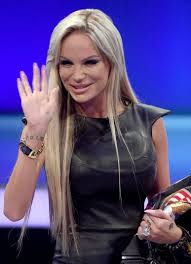We did not find results for: Wie Viel Geld Verdient Gina Lisa Lohfink Und Wie Macht Sie Das