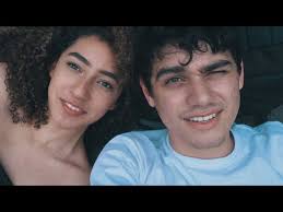 I Was Sad for Some Reason, but in This Moment I Forgot.