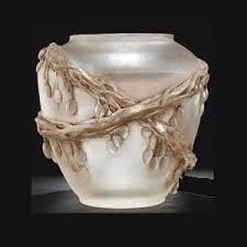 Lalik Na Aukcionah Art Glass Pinterest Lalique Jewelry Glass Art And Antique Art