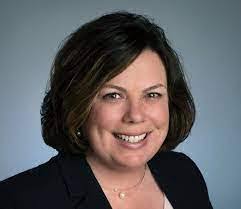 Kari Condon's Instagram, Twitter & Facebook