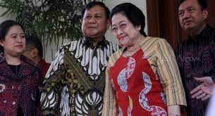Prabowo subianto, kata muzani, pun sebelumnya juga telah melobi megawati untuk menyerahkan kursi ketua mpr kepada partai gerindra. Usai Bertemu Megawati Prabowo Siap Menyambung Kekeluargaan