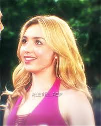 Alaine Ross's Instagram, Twitter & Facebook