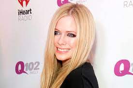 27 сентября 1984, белвилл, онтарио, канада) — канадская певица, автор песен. Avril Lavin O Smertelnoj Bolezni Shou Biznes Dni Ru