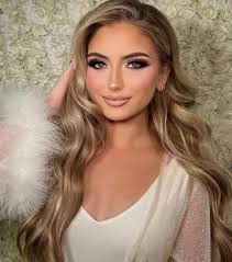 Jada Wayda hairstyle model needed