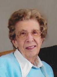 Barbara Dycus's Instagram, Twitter & Facebook