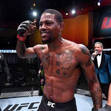 Kevin holland (born november 5, 1992) is an american mixed martial artist currently competing in the middleweight division of the ultimate fighting championship. Kevin Holland Brushes Off Critics Fair Weather Fans Taking Shots At Him After Last Performance Mma Fighting
