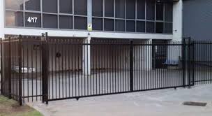 Reliable & professional fencing contractors in melbourne. Fencing Contractors Melbourne Fence Installation Builders Installers Top Fencing