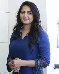 Anushka shetty cute in saree. Pin On Foodie