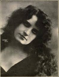 Edna Maison, at Home in the Rarefied Aria of Opera and Silver Screen