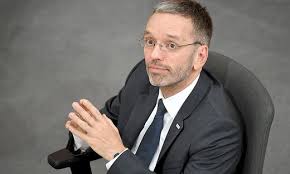 Die partei könnte nun noch weiter nach rechtsaußen abdriften. Polarisierender Innenminister Herbert Kickl Muss Den Sheriff Stern Abgeben Kleinezeitung At