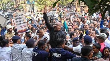 SIR पर पहले ममता का वार, अब BLOs का हंगामा; पुलिस संग हाथापाई, तोड़फोड़ और प्रदर्शन; क्यों?, National Hindi News - Hindustan