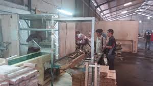 Serta kegiatan manufaktur dari berbagai macam industri, seperti industri kimia, industri tekstil, industri makanan & minuman, industri kayu, industri cat, . Kunjungan Ke Industri Hasil Hutan Teknologihutan Fkt Ugm Ac Id