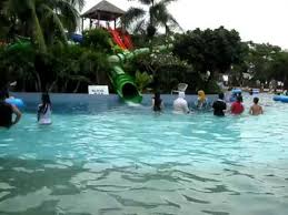 Pantai satu ini menjadi salah satu pantai yang populer dan wajib anda kunjungi ketika sedang ada di medan. Water Park Pantai Cermin Youtube