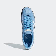 Maybe you would like to learn more about one of these? Blaue Schuhe Adidas De