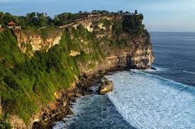 Hasil gambar untuk Wikipedia pura luhur uluwatu bali