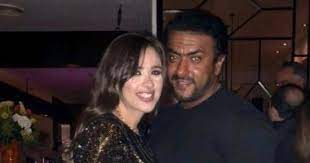 شقيق الفنانة ياسمين عبد العزيز. Ø´Ù‚ÙŠÙ‚ ÙŠØ§Ø³Ù…ÙŠÙ† Ø¹Ø¨Ø¯ Ø§Ù„Ø¹Ø²ÙŠØ² ÙŠØ¹Ø§ØªØ¨Ù‡Ø§ Ø¹Ù„Ù‰ ÙÙŠØ³ Ø¨ÙˆÙƒ ØµÙˆØ±Ùƒ Ø¬Øª Ø¹Ù„Ù‰ Ø­Ø³Ø§Ø¨ Ø³Ù…Ø¹ØªÙ†Ø§ Ø§Ù„ÙŠÙˆÙ… Ø§Ù„Ø³Ø§Ø¨Ø¹