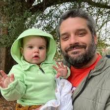 Benny Debruhl's Instagram, Twitter & Facebook