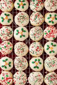 Whether it's my best ever chocolate chip cookies, very easy 3 component peanut butter cookies, best ever oatmeal cookies, i have you covered with tips and techniques for excellent cookies every. Easy Christmas Cookies Giada How To Hack It Can You Make Cookies From Cake Mix Giada De Laurentiis Youtube Why Choose Between Cookies And Aneka Tanaman Bunga