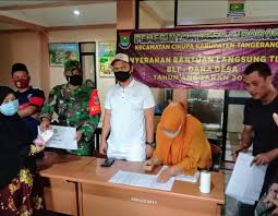 Maybe you would like to learn more about one of these? Blt Dana Desa Cibadak Mulai Cair Per Kk Terima Rp 600 Ribu