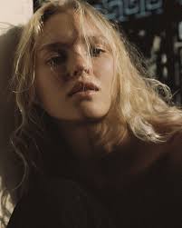 THÉA ROS Photographed by @susanbuth Model @thearosofficial PARIS