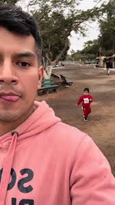 Steven Venegas (@stvnbar)