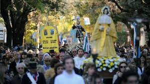 Nakalulungkot isipin na sa aking pag uwi sa aking bayang sinilangan sa araw na ito ika 9 ng mayo anim na araw bago ang kapistahan ng ating pinakamamahal na patron imbes na banderitas at mga. San Isidro Labrador Feriado Y Celebraciones Por Las Fiestas Patronales Que Pasa Web Diario De La Zona Norte Y Oeste Del Conurbano