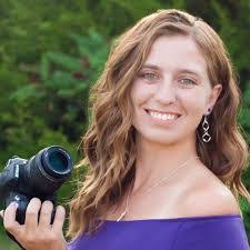 Amanda Gump's Instagram, Twitter & Facebook