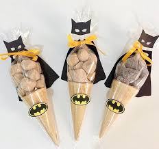Arraso Esses Docinhos No Tema Batman Credito Michellemullergourmet Festainfantil Cus Batman Party Decorations Batman Birthday Batman Themed Birthday Party