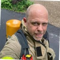 Lisa Picklesimer's Instagram, Twitter & Facebook