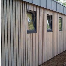 Bardage Claire Voie Vertical Section 20 X 70 Mm Choix 1 Bardage Bardage Bois Exterieur Bardage Bois Vertical