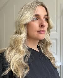 Katie Groves Hair telah menambah foto...