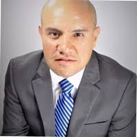 1600+ perfiles de «Larralde»