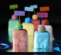 Glitz Glam Bauble Fancies Recipe Fondant Icing Mini Christmas Cakes Fruit Cake