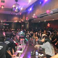 Untuk itu, holywings wajib disambangi para penikmat musik. Colors Pub Surabaya Jakarta100bars Nightlife Party Guide Best Bars Nightclubs