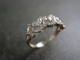 Noces De Diamant Marquise Bague En 14k Or Jaune Par Honngaijewelry 1 620 00 Flat Engagement Rings Marquise Diamond Engagement Ring Wedding Rings Engagement