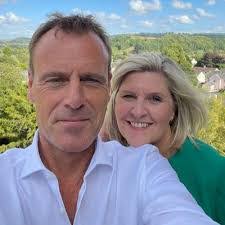 Mary Wragg's Instagram, Twitter & Facebook