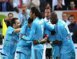 De lá para cá, são 95 jogos, com 32 vitórias do olympique e 40 do psg, além de 23 empates. Olympique De Marseille Win 2009 10 Ligue 1 Title Goal Com