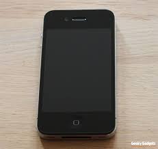 Iphone 4 quốc tế 16gb,mới 99%,zin 100% cần ra đi nhường chỗ IP5,giá chỉ 3trxxx cho AE - 4