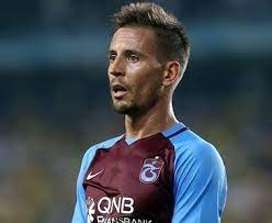 Kariyer sayfasında joão pereira isimli futbolcunun sezon bazında takımının yer almış olduğu turnuvalardaki maç, gol, asist, sarı kart, kırmızı kart, oyuna girme, oyundan alınma, ilk onbirde. Joao Pereira Por Photos Leballonrond Fr