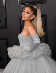 Iggy azalea (official music video). Ariana Grande Zeigt Weitere Fotos Ihrer Heimlichen Hochzeit Inklusive Brautkleid Vogue Germany