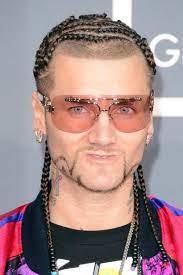 On the other hand, wiz khalifa or lil pump is among the most iconic rappers with dreads in the history of music, and they are real hairstyle idols. White Rappers Home Facebook